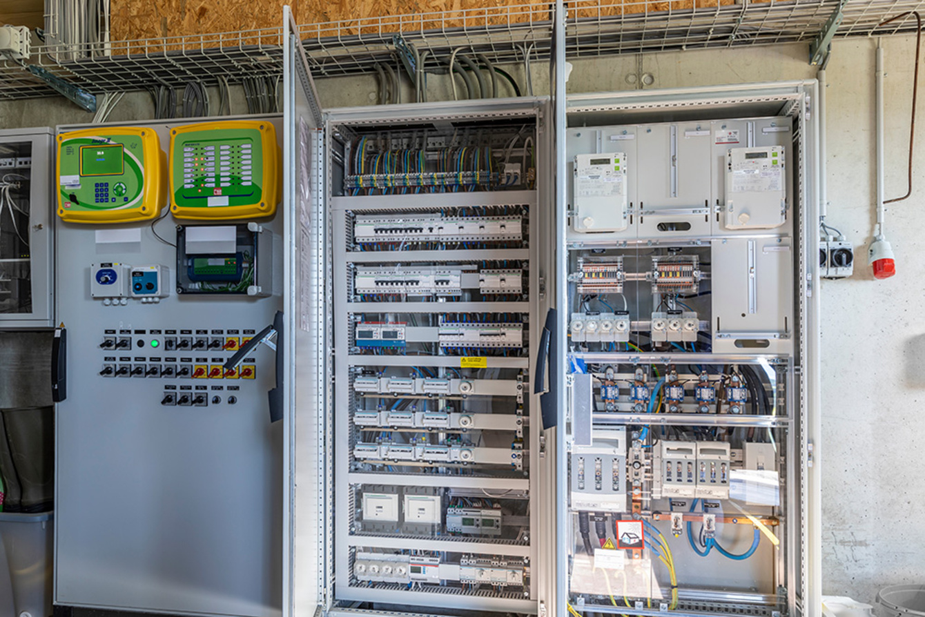 Nieder­spannungs­anlagen bei Hintermeier Elektro GmbH in Plattling