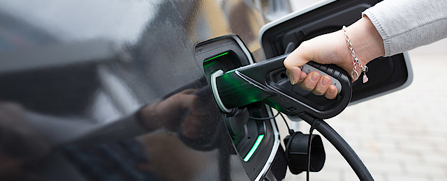 Elektro­mobilität bei Elektro Hintermeier-Jakob GmbH & Co. KG in Plattling
