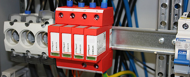 Über­spannungs­schutz bei Elektro Hintermeier-Jakob GmbH & Co. KG in Plattling